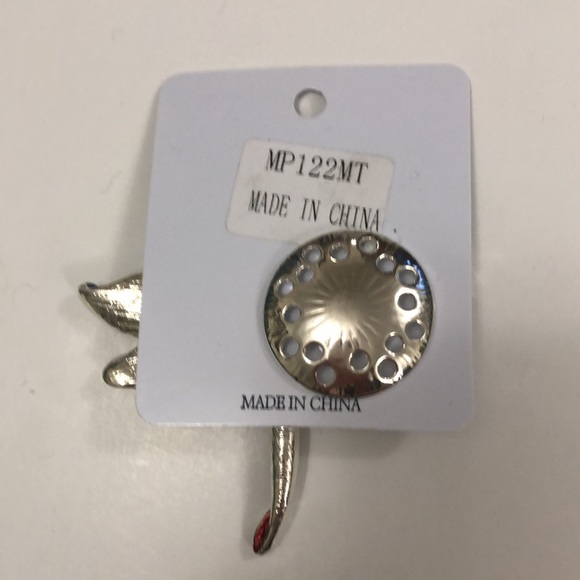 Dragonfly Pin Magnetic Multicolour Silver colour magnets Excellent Like New - Picture 2 of 6